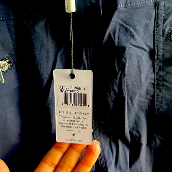 FOR SALE: Anatomie Susan Travel Pants – Navy – Size L - Picture 3 of 5